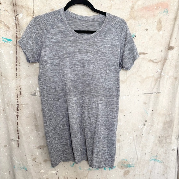 Lululemon Swiftly Tech Short Sleeve Crew, Heathered Slate - Picture 5 of 5